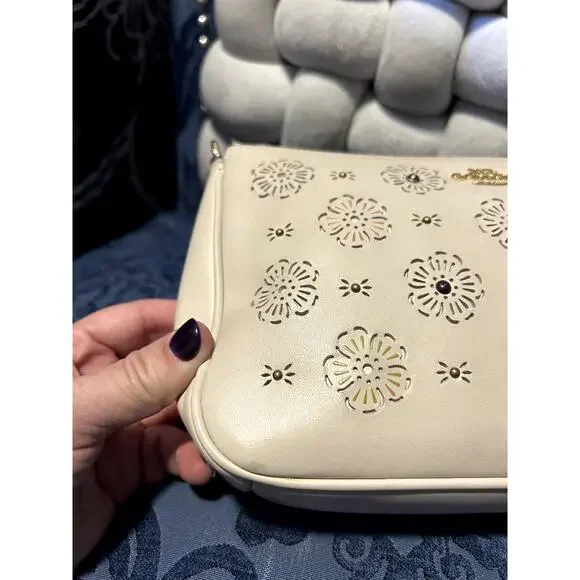 Coach Nolita Wristlet 22 with Cut Out Tea Rose Chalk Ivory - Picture 2 of 13